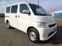 Toyota TOWN ACE VAN лот № 9779 оценка 3.5  с аукциона в Японии 1
