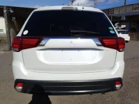 Mitsubishi OUTLANDER лот № 9816 оценка 3.5  с аукциона в Японии 3
