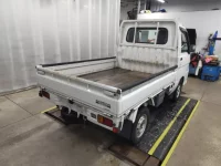 Subaru SAMBAR лот № 6697 оценка 3.5  с аукциона в Японии 2