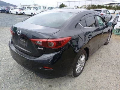 Mazda AXELA  с аукциона в Японии