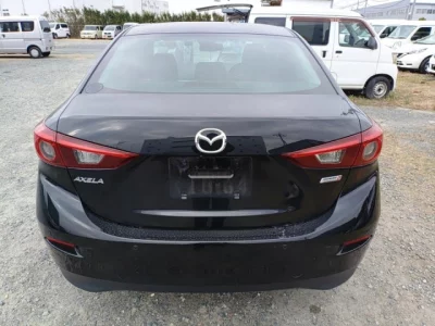 Mazda AXELA  с аукциона в Японии