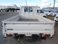 Mazda BONGO лот № 3740 оценка 3.5  с аукциона в Японии 3