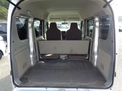 Nissan CLIPPER VAN