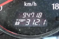 Mazda VERISA лот № 1055 оценка 3.5  с аукциона в Японии 6