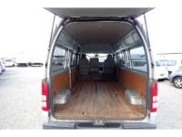 Toyota HIACE VAN лот № 1053 оценка 2  с аукциона в Японии 2