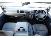 Toyota HIACE VAN лот № 1053 оценка 2  с аукциона в Японии 3