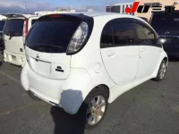 Mitsubishi I-MIEV лот № 8100 оценка 4  с аукциона в Японии 5