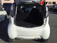 Mitsubishi I-MIEV лот № 8100 оценка 4  с аукциона в Японии 6