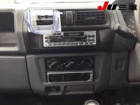 Mitsubishi MINICAB VAN лот № 8106 оценка R  с аукциона в Японии 10