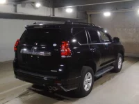 Toyota VOXY лот № 2208 оценка 4  с аукциона в Японии 1