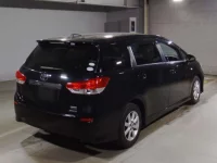 Toyota WISH лот № 7010 оценка R  с аукциона в Японии 1