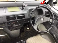 Honda ACTY TRUCK лот № 8147 оценка 3  с аукциона в Японии 7