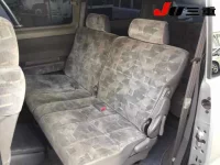 Honda STEP WAGON лот № 8134 оценка R  с аукциона в Японии 9