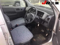 Honda LIFE лот № 8151 оценка 3.5  с аукциона в Японии 3