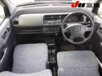 Honda LIFE лот № 8151 оценка 3.5  с аукциона в Японии 7