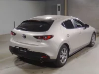 Mazda MAZDA3 лот № 2229 оценка 4  с аукциона в Японии 1
