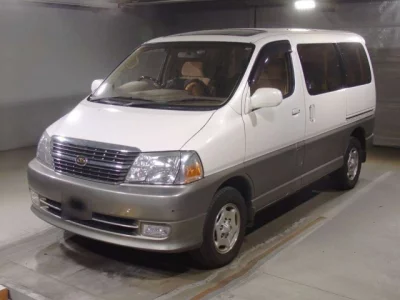 Toyota GRANVIA  с аукциона в Японии