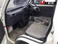 Mitsubishi MINICAB TRUCK лот № 8146 оценка 3.5  с аукциона в Японии 2