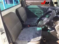 Honda ACTY TRUCK лот № 8198 оценка 3  с аукциона в Японии 4