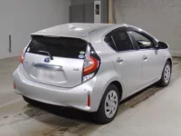 Toyota AQUA лот № 2258 оценка 4  с аукциона в Японии 1