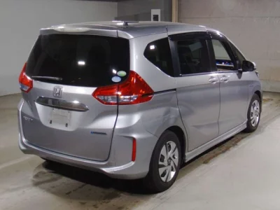 Honda FREED  с аукциона в Японии