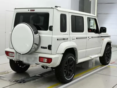Suzuki JIMNY NOMADE