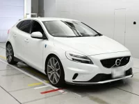 Volvo V40 лот № 38004 оценка 4.5  с аукциона в Японии 4