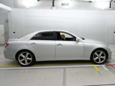 Toyota MARK X  с аукциона в Японии