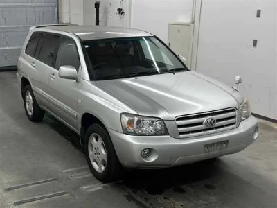 Toyota KLUGER  с аукциона в Японии