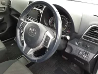 Toyota RACTIS лот № 36028 оценка 3.5  с аукциона в Японии 8