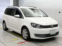 Volkswagen GOLF TOURAN лот № 38033 оценка 4  с аукциона в Японии 4