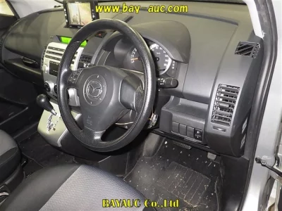 Mazda PREMACY  с аукциона в Японии