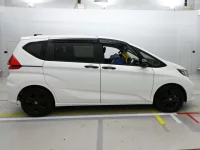 Honda FREED лот № 36036 оценка 4  с аукциона в Японии 2