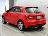 Audi A1 лот № 38043 оценка 4.5  с аукциона в Японии 5