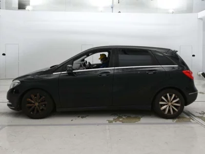 Mercedes-Benz B CLASS