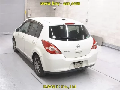 Nissan TIIDA