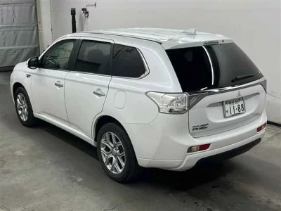 Mitsubishi OUTLANDER PHEV