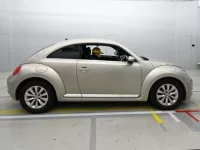 Volkswagen THE BEETLE лот № 38061 оценка 4  с аукциона в Японии 2