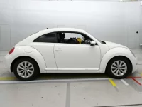 Volkswagen THE BEETLE лот № 38065 оценка 4  с аукциона в Японии 2