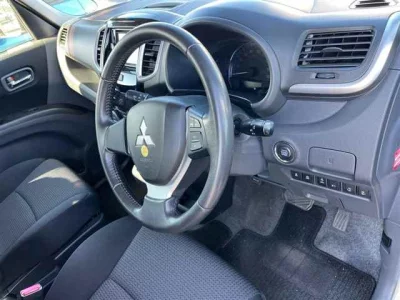 Mitsubishi DELICA D2