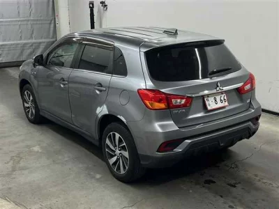 Mitsubishi RVR