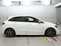 Mercedes-Benz B CLASS лот № 38072 оценка 4  с аукциона в Японии 2