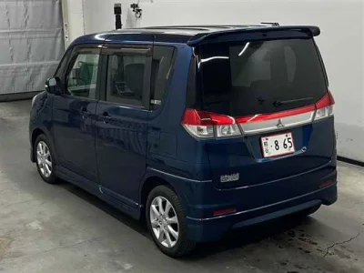 Mitsubishi DELICA D2