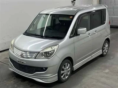 Mitsubishi DELICA D2