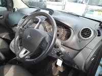Renault KANGOO лот № 38078 оценка 4  с аукциона в Японии 8