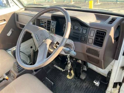 Suzuki CARRY TRUCK  с аукциона в Японии