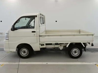 Subaru SAMBAR  с аукциона в Японии