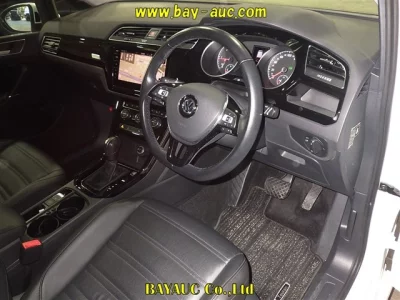 Volkswagen GOLF TOURAN