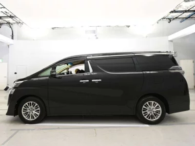 Toyota VELLFIRE  с аукциона в Японии