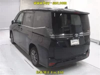 Toyota VOXY лот № 50125 оценка 4.5  с аукциона в Японии 1